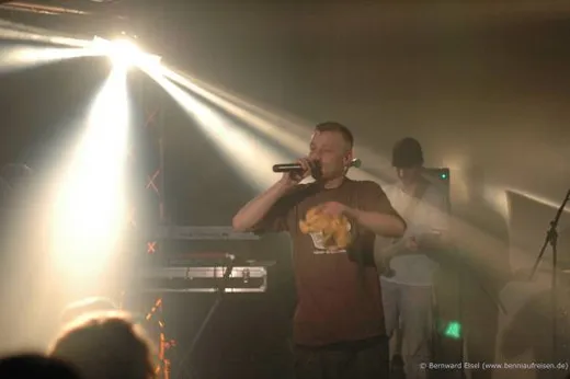 Mono & Nikitaman