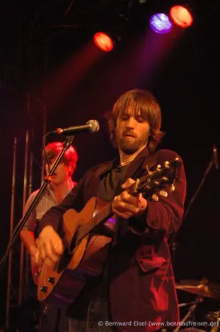 Shout Out Louds
