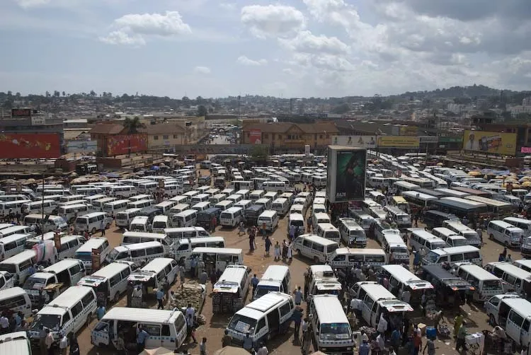 Herzlich Willkommen im Grossstadtchaos Kampala